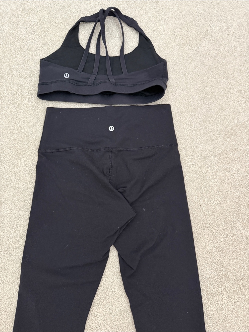 Lululemon Black Energy Bra & Leggings Set - Picture 4 of 6